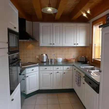 Sleeps 8 Wifi Ferienhaus