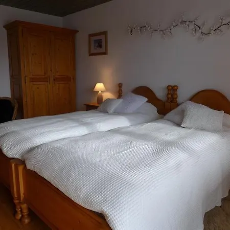 Sleeps 8 Wifi Дом отдыха